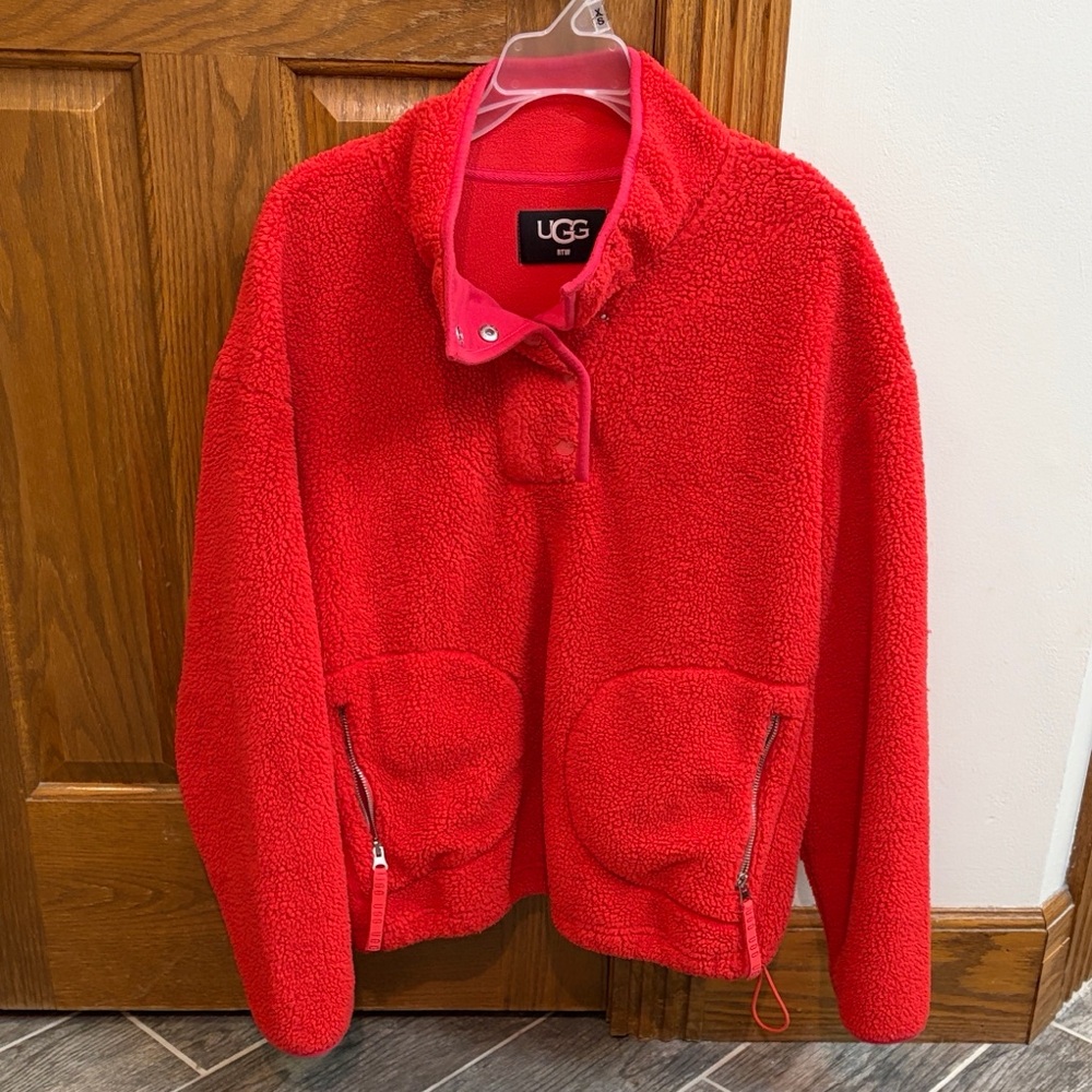 UGG Atwell Sherpa Half Snap Pullover Red Size S gorpcore